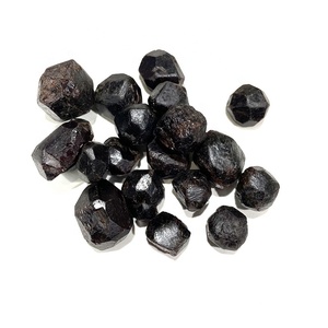 Minerali all'ingrosso <span class=keywords><strong>pietra</strong></span> semipreziosa <span class=keywords><strong>grezza</strong></span> di <span class=keywords><strong>granato</strong></span> grezzo rosso naturale per la decorazione domestica - Product Image 3