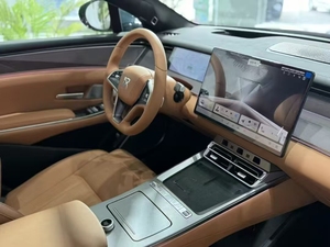 Han L Edizione Premium 2025, 701KM RWD Lunga Autonomia, Sensore di Precisione LiDAR, Veicolo Elettrico di Lusso Intelligente - Product Image 3