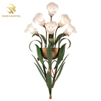 Applique murale LED artistique en forme de fleur avec abat-jour en verre dépoli, style décoratif pour fond de salon, corps de lampe en fer