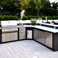 Cuisine extérieure modulaire moderne avec portes en acier inoxydable, ensemble de rangement pour barbecue personnalisé pour patio et jardin