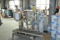 Peinture de finition industrielle en polyuréthane acrylique 2K, revêtement protecteur anti-corrosion pour métaux