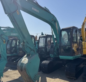 Fournir diverses marques et modèles d'excavatrices de grande taille d'occasion. Kobelco SK135 SK130 SK140 13,5 tonnes 13 tonnes 14 tonnes pour ferme/pierrebriseuse - Product Image 4