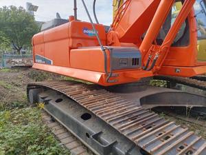 Cylindre hydraulique d'occasion d'excavatrice sur chenilles Doosan DX300 de 30 tonnes à vendre - Product Image 3
