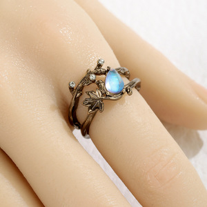 Bague rétro en forme de goutte d'eau, design branche d'arbre et feuille d'érable, bijoux unisexes, cadeau - Product Image 3