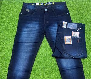 กางเกงยีนส์เดนิมทรงสลิมฟิตสีน้ำเงินเข้มสำหรับผู้ชาย ผลิตจากเส้นด้ายย้อมสีแบบเป็นมิตรต่อสิ่งแวดล้อม ทอลายก้างปลา ผ้าฝ้ายยืด ซักแล้ว สวมใส่สบาย - Product Image 4