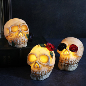 <span class=keywords><strong>2023</strong></span> Halloween crâne fantôme avec lumières LED décorations de fête d'halloween accessoires d'horreur extérieur jardin Bar <span class=keywords><strong>maison</strong></span> <span class=keywords><strong>hantée</strong></span> ornements - Product Image 1