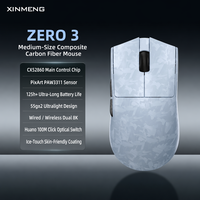 Souris de jeu sans fil professionnelle en fibre de carbone composite PAW3395 avec taux de polling 8K pour joueurs PC à main moyenne à grande