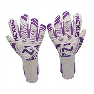 Gants de gardien de but de football personnalisés de haute qualité, cuir respirant, latex naturel, antidérapant, réglable, protection extérieure - Product Image 1