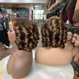 Nouvelle Arrivée Perruque Lace Closure 4x4 Bouclée Romantique de 12 Pouces en Cheveux Humains Véritables Ultra Densité Brillance Naturelle Haute Qualité - Product Image 2