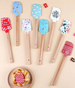 Creative Printed <b>Silicone</b> Spatula with Beechwood Handle, Cream Cake Spatula, <b>Baking</b> and Cooking Mixing Knife - Product Image 3