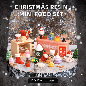Accessoires DIY de la série Noël et Halloween : Breloques <span class=keywords><strong>en</strong></span> résine, miniatures de nourriture, <span class=keywords><strong>bonhomme</strong></span> de neige, homme <span class=keywords><strong>en</strong></span> <span class=keywords><strong>pain</strong></span> <span class=keywords><strong>d</strong></span>'épices, <span class=keywords><strong>d</strong></span>écorations festives - Vente chaude - Product Image 2