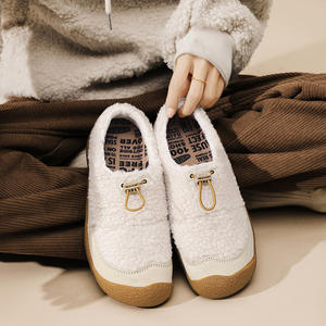 Chaussures de grande taille pour femmes Chaussures Kee en coton d'agneau de même style Heattech One-leg Automne et hiver Nouveau produit Chaussures en fourrure de patte d'ours - Product Image 4