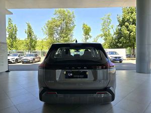 Toyota <span class=keywords><strong>RAV4</strong></span> HEV 2.5L E CVT 4WD d'<span class=keywords><strong>occasion</strong></span> 2026 – Édition Familiale Économique en Carburant, SUV Haut de Gamme, Conduite Intelligente, Conduite à Gauche, Stock Disponible - Product Image 6