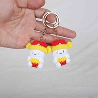 Décoration suspendue artisanale en laine tricotée, motif petit bonhomme porte-bonheur, bonbons gélifiés QQ, ours en peluche mignon, poupée de dessin animé, clé décorative