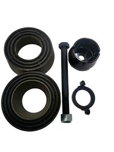 Accessoires de camion <span class=keywords><strong>VoV</strong></span>/Chenglong H7-Ensemble complet de manchon d'arbre d'équilibrage avec vis Manchon en caoutchouc Manchon en fer - Product Image 2