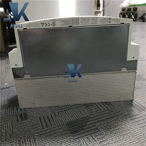 Inversores y convertidores de frecuencia de accionamiento de servomotor Lenze - Product Image 5