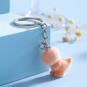 Porte-clés pendentif dinosaure mignon en résine, style dessin animé, mini animal jurassique, ornements modernes à suspendre pour sac - Product Image 4