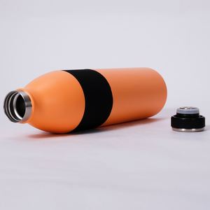 750ml Double Wall Stainless Steel Vacuum Insulated Sports Water <b>Bottle</b> Custom Water <b>Flasks</b> With Silicone Sleeve Magnetic - Product Image 3