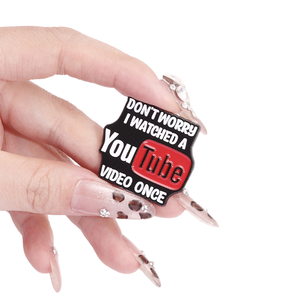 Grappige fruitcitaten cartoon emaille pins maak je geen zorgen, ik heb de video gezien positieve uitspraken spreekwoorden citaat sieraden cadeau - Product Image 1