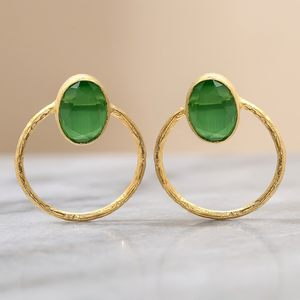 Boucles d'oreilles rondes pour enfants en acier inoxydable plaqué or et rhodium avec pierre précieuse verte, faites à la main, style ethnique - Product Image 3