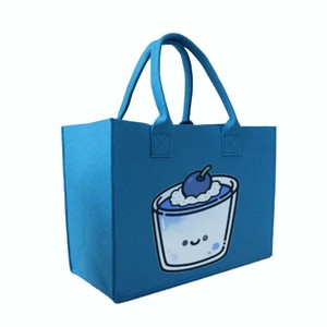 <span class=keywords><strong>Sac</strong></span> fourre-tout en feutre rouge avec logo personnalisé, imprimé gâteau fraise mignon, <span class=keywords><strong>sac</strong></span> de courses réutilisable écologique pour emballage cadeau et promotion - Product Image 5