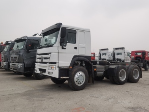 Prix d'usine d'occasion Sinotruk Howo 6x4 375HP Tracteur Camions à vendre en Tanzanie - Product Image 5