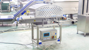 Machine de découpe et de tranchage horizontale automatique pour légumes, melons, <span class=keywords><strong>courgettes</strong></span>, <span class=keywords><strong>aubergines</strong></span> et zucchinis - Product Image 2