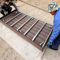 Système de terrasse modulaire en WPC co-extrudé pour l'extérieur, assemblage direct usine, idéal pour les jardins, pelouses, villas, parcs et projets paysagers