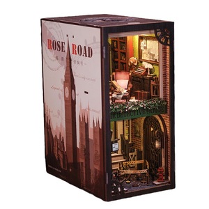 Agence de détectives Rose, porte-livres en bois 3D à monter soi-même - Puzzle à assembler à la main, modèle architectural, cadeau créatif pour un anniversaire/décoration d'intérieur - Product Image 1