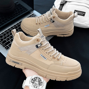 รองเท้าเดินป่าผู้ชายแฟชั่นสำหรับฤดูใบไม้ร่วง แบบหุ้มข้อสูง กันลื่น ระบายอากาศได้ดี ทนทานต่อการสึกหรอ สวมใส่สบาย เหมาะสำหรับทำงาน เพิ่มความสูง พื้นนุ่ม - Product Image 3