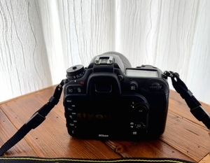 Used Original High Image Quality Digital Camera D7200 Kit 18-140mm Zoom Lens APS-<b>C</b> Frame Camera - Product Image 1
