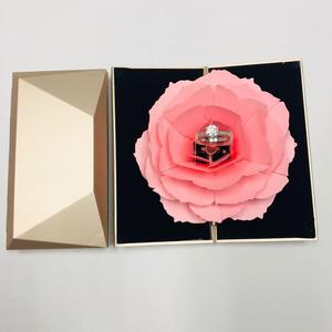 Guorui muestra <span class=keywords><strong>gratis</strong></span> anillo de boda romántico caja de papel flor dentro de Rosario caja - Product Image 4