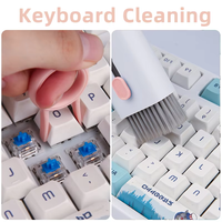 Kit de nettoyage 7-en-1 pour ordinateur portable, clavier, écran, téléphone, écouteurs – Brosse douce et stylo de nettoyage pour l'élimination de la poussière