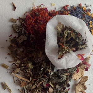 Herbes vaginales 100% pures et biologiques 50g, herbes pour resserrer le vagin, OEM, étiquette privée, herbes médicinales pour bain de vapeur Yoni - Product Image 2