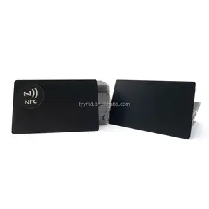 Tarjeta Nfc personalizada imprimible 13,56 MHz ntag213 Metal tarjeta Nfc inteligente Digital Rfid negocios Pvc negro mate tarjeta Nfc