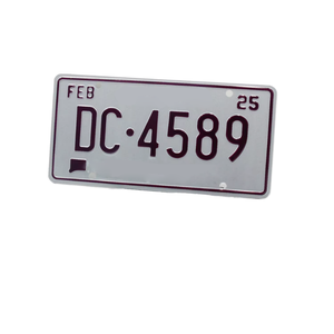 Placa de matrícula de bicicleta para niños personalizada al por mayor placa decorativa de coche de metal con nombre y número para coches de niños - Product Image 1