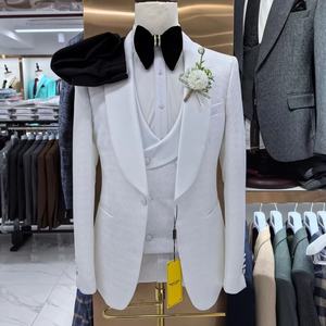 T2023 <span class=keywords><strong>Costume</strong></span> pour homme Boutique Cross Border Jacquard <span class=keywords><strong>Costume</strong></span> d'hôte décontracté pour mariage pour homme 3 Sets 3pcs Costumes de mariage pour homme - Product Image 1