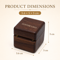 Boîte à bagues personnalisée en bois de noyer avec insert en velours à 6 fentes, emballage de bijoux avec logo personnalisé, vente en gros de boîtes à bagues en bois de noyer