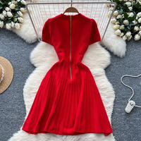 Robe en tricot rouge élégante Joydressing, manches courtes, col polo, boutonnée, coupe trapèze, mini-robe en tricot, vente en gros, sur mesure