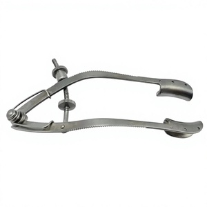 Espéculo Oftálmico Lancaster, Hoja de 15 x 7 x 7.5 mm, Hojas Anchas y Sólidas, Instrumento Quirúrgico Oftálmico, Retractor de Párpados de Vaslcare - Product Image 1