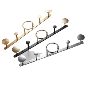 Perchero de pared estándar de latón con ganchos dorados cepillados, almacenamiento de lujo ligero para dormitorio y baño - Product Image 5