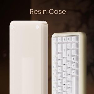 Clavier mécanique Akko YU01, touches transparentes, éclairage RGB, remplaçables à chaud, 2.4G//Filaires USB-C, 68 touches US, 3750mAh - Product Image 2