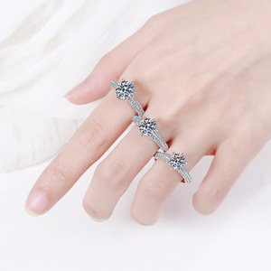 थोक Moissanite आभूषण त्यागी 1/1.5ct छह पंजा शुद्ध 925 चांदी प्रस्ताव बैंड अंगूठी Moissanite हीरे की अंगूठी - Product Image 3
