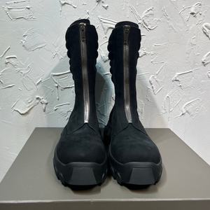 ירוק זית טבע ירוק, מגפי גשם בעיצוב אופנתי עם תכונת אנטי החלקה לשימוש בחווה בחורף ובסתיו - Product Image 1