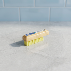 Cepillo de Limpieza Manual Kleen Up Mini de Madera con Cerdas Suaves para Uso Doméstico - Product Image 2