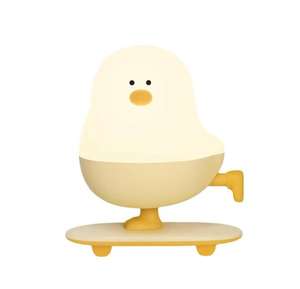 Lampe de table rechargeable Boyid Cute Skateboard Chick LED ABS avec contrôle tactile et variateur d'intensité pour enfants et adolescents - Product Image 3