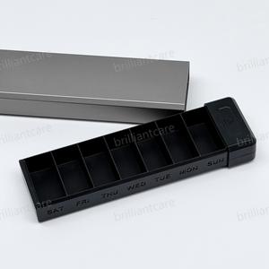 Estuche magnético portátil para medicamentos de aleación de aluminio, caja de vitaminas de viaje, organizador de pastillas semanal de 7 días y 4 veces - Product Image 6
