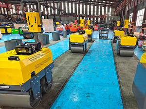 Rodillo <span class=keywords><strong>Compactador</strong></span> Vibratorio de Doble Tambor con Motor Diésel de 9hp, Rodillo <span class=keywords><strong>Compactador</strong></span> Pequeño de 2 Toneladas, Mini Rodillo <span class=keywords><strong>Compactador</strong></span> <span class=keywords><strong>Manual</strong></span> para Carreteras - Product Image 3