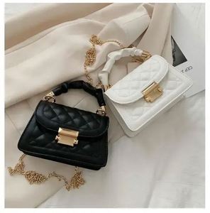 I-0221 Hot Sale Black <b>Crossbody</b> Chain Diamond Lattice Pu Leather Luxury Fashion Designer Handbag Sling Bag Single <b>Strap</b> - Product Image 3