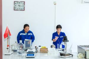 Amidon modifié mélangé avec des granules d'alcool polyvinylique <span class=keywords><strong>Pva</strong></span> soufflent les films solubles dans l'eau chauds - Product Image 4